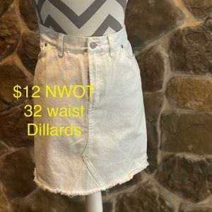 WHITE DENIM SKIRT